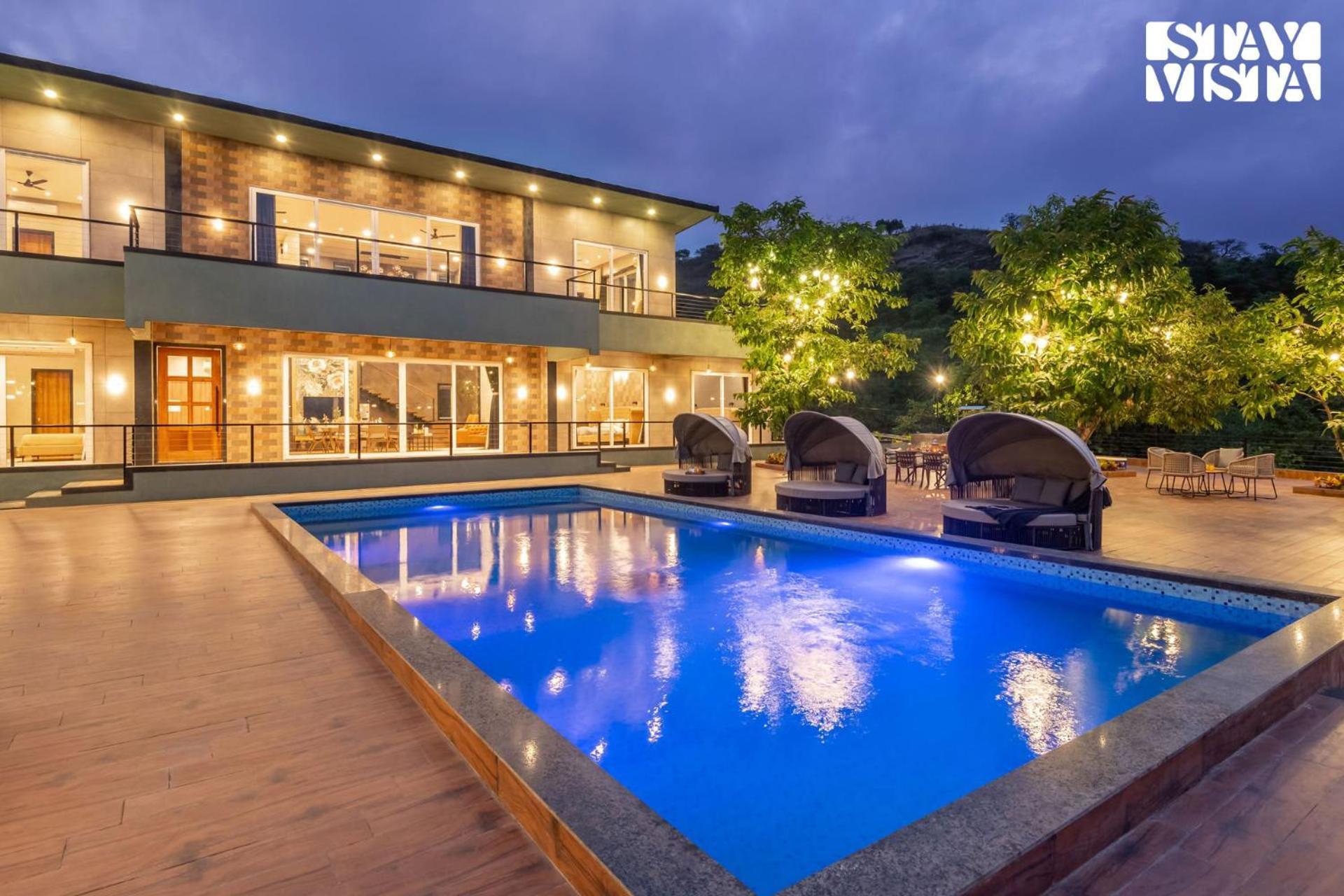 Stayvista At La Nirvana With Pool, Music Speaker & Indoor-Outdoor Game Lonavla Exterior foto