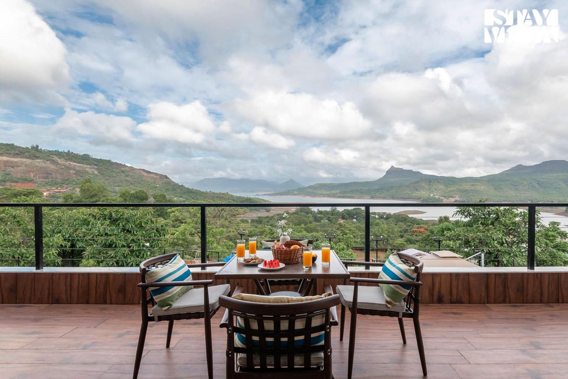 Stayvista At La Nirvana With Pool, Music Speaker & Indoor-Outdoor Game Lonavla Exterior foto